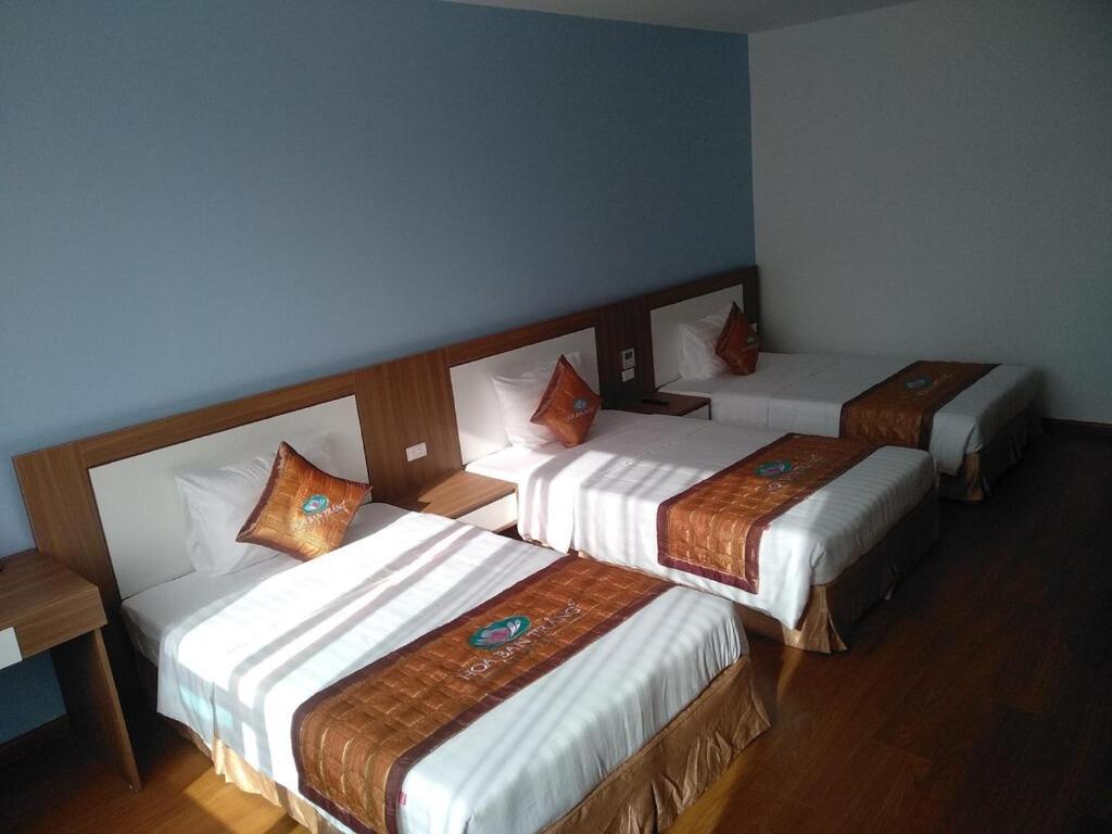 Hotel Khach San Hoa Ban Trang à Son La Extérieur photo