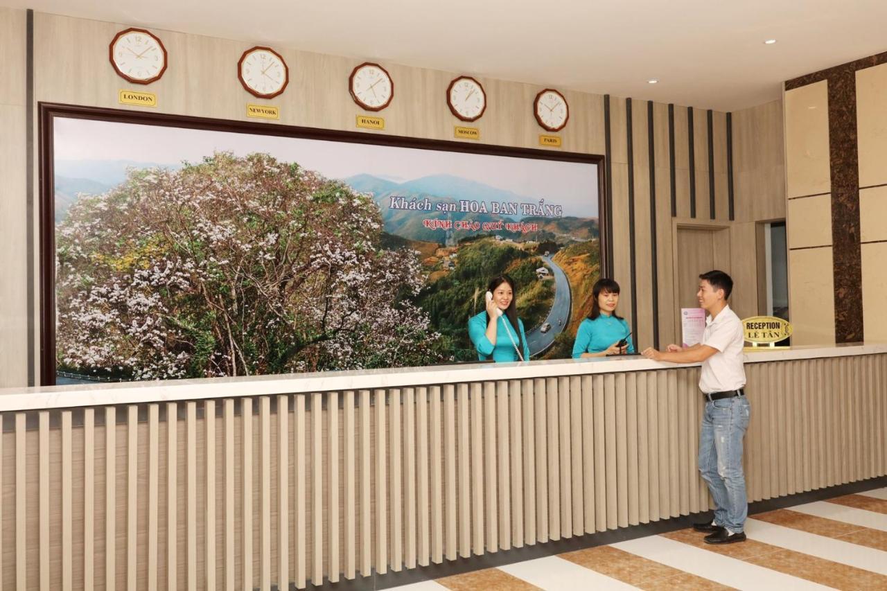 Hotel Khach San Hoa Ban Trang à Son La Extérieur photo