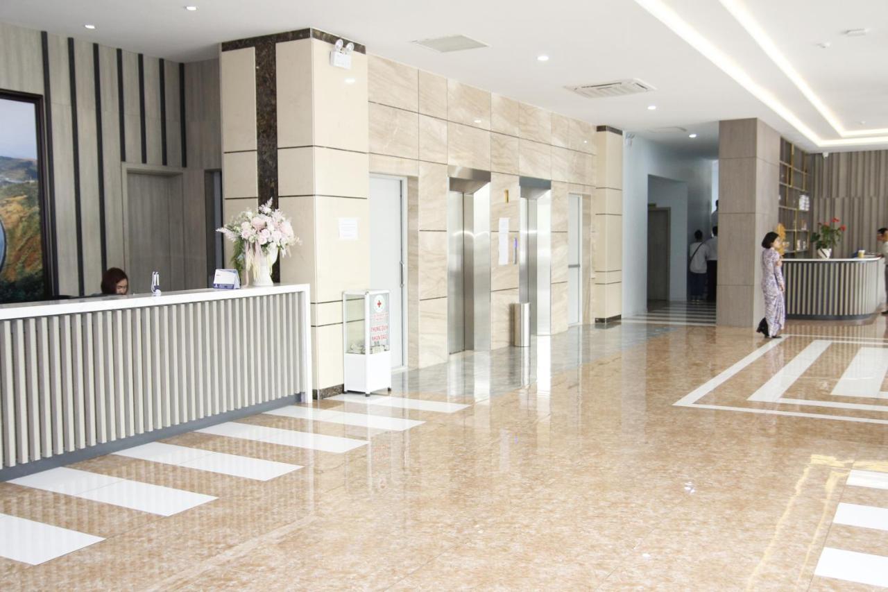 Hotel Khach San Hoa Ban Trang à Son La Extérieur photo