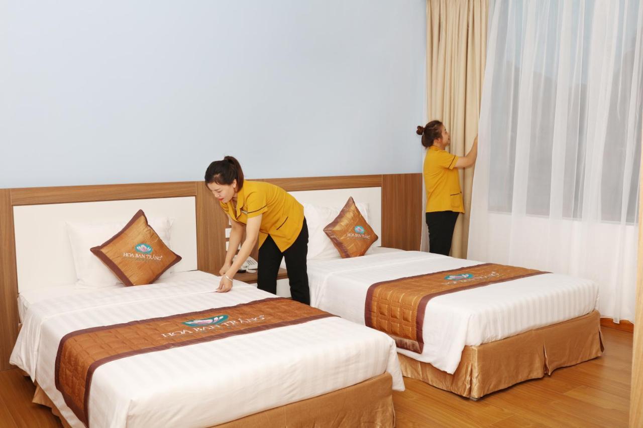 Hotel Khach San Hoa Ban Trang à Son La Extérieur photo