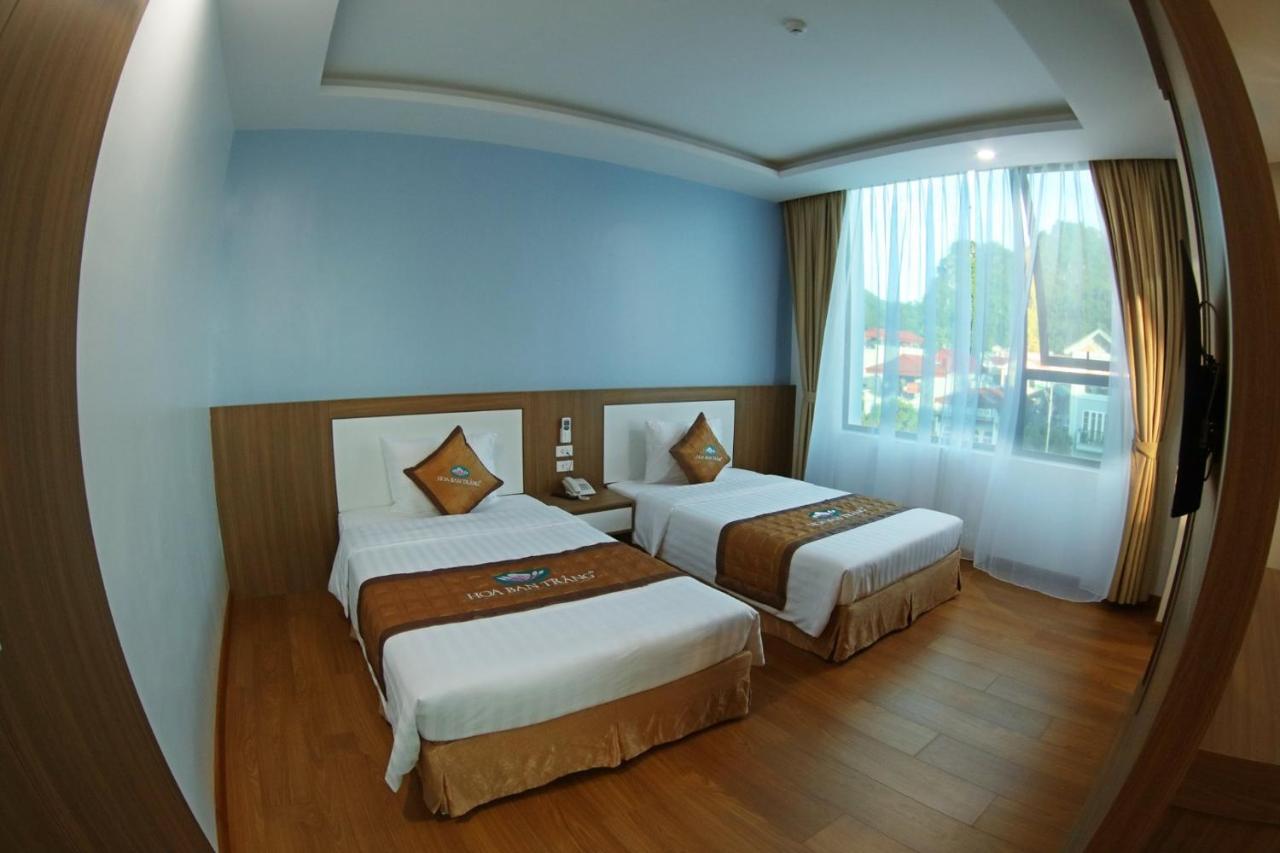 Hotel Khach San Hoa Ban Trang à Son La Extérieur photo