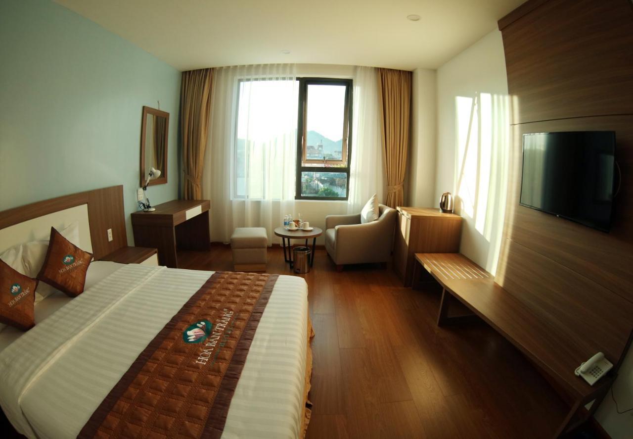 Hotel Khach San Hoa Ban Trang à Son La Extérieur photo