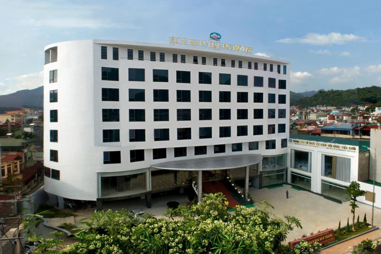 Hotel Khach San Hoa Ban Trang à Son La Extérieur photo