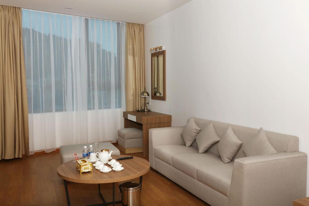 Hotel Khach San Hoa Ban Trang à Son La Extérieur photo