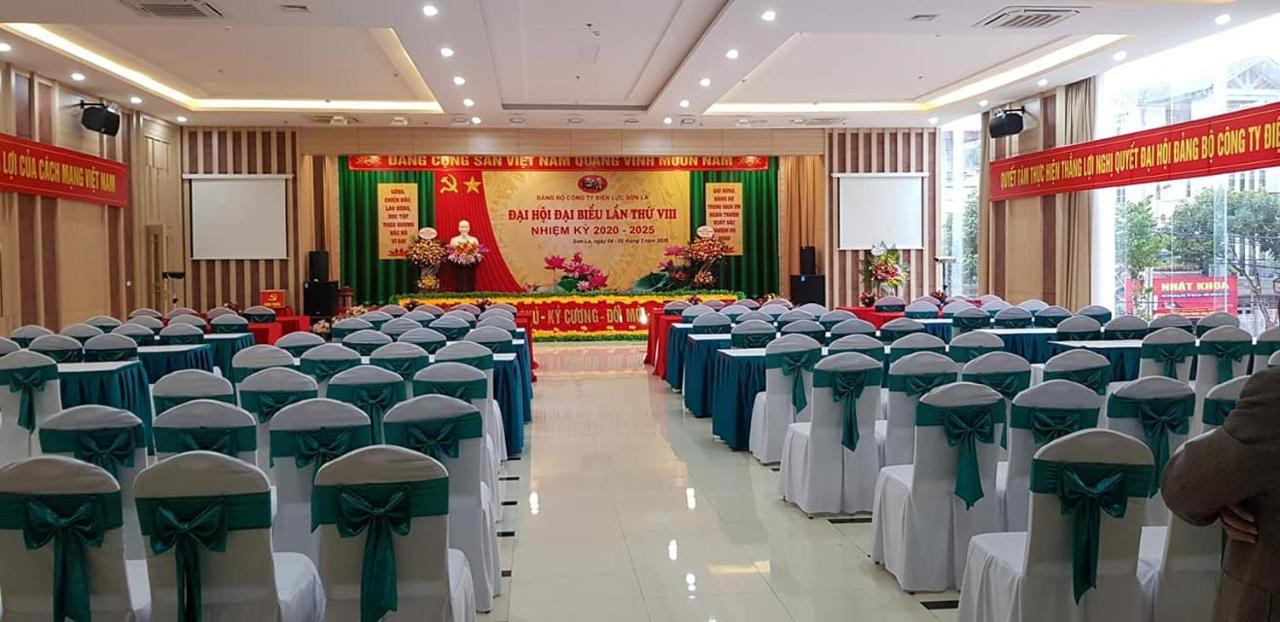 Hotel Khach San Hoa Ban Trang à Son La Extérieur photo
